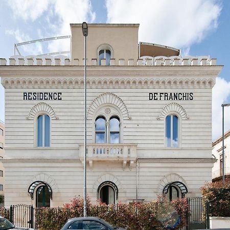 Residence De Franchis - Smart Apartments Lecce Buitenkant foto