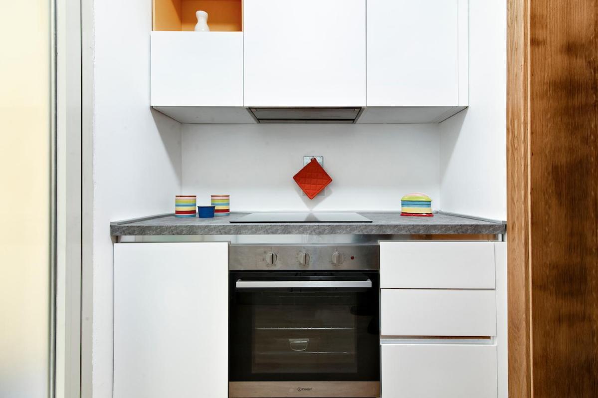 Residence De Franchis - Smart Apartments Lecce Buitenkant foto