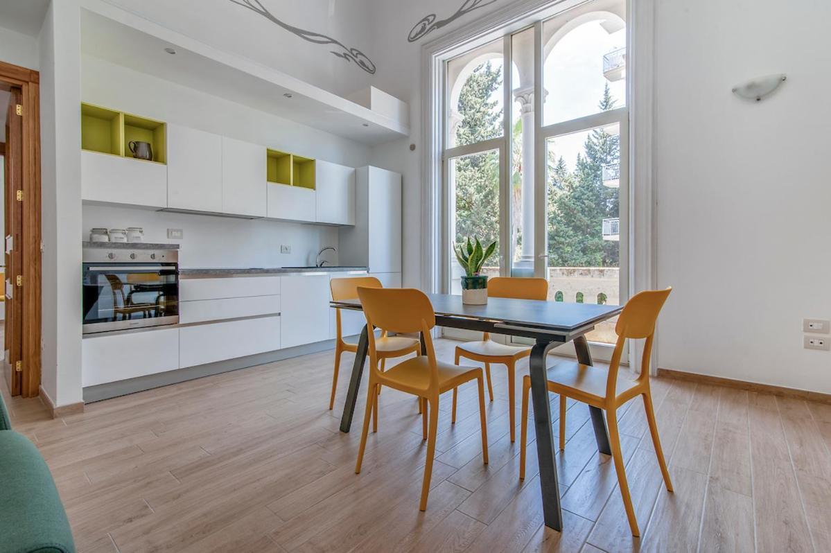 Residence De Franchis - Smart Apartments Lecce Buitenkant foto