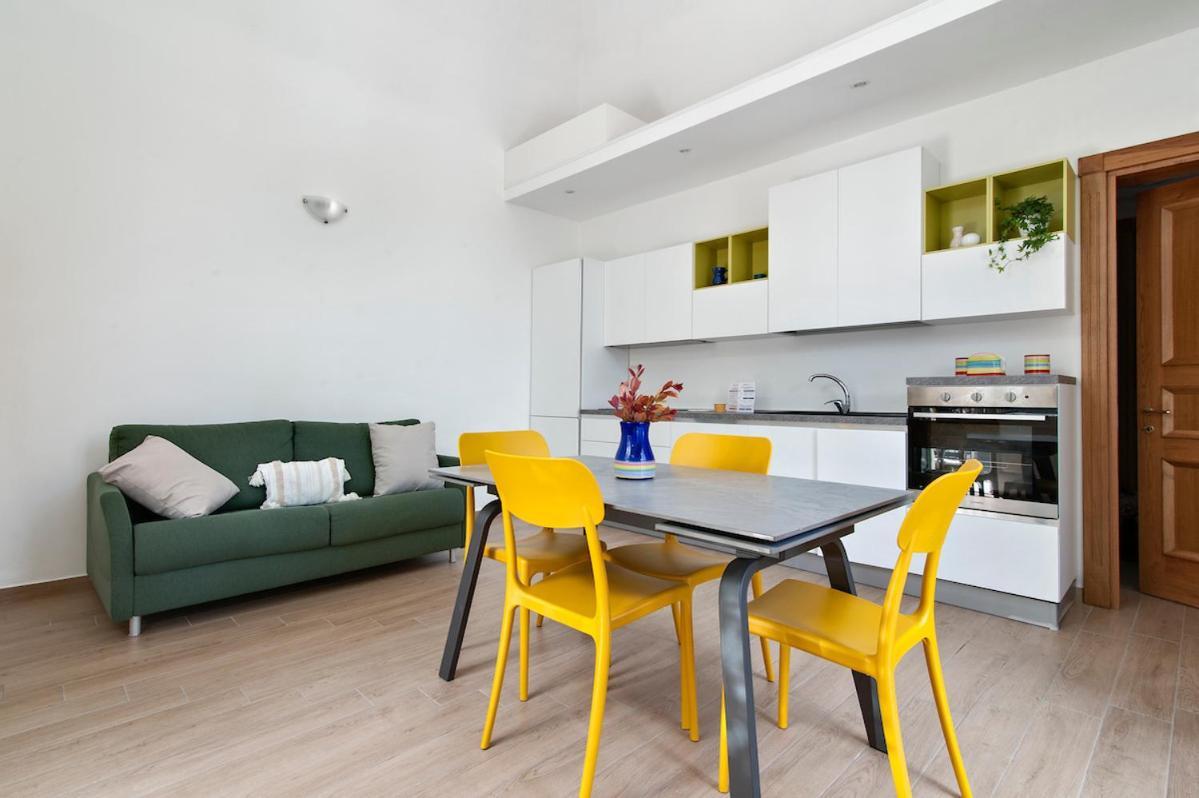 Residence De Franchis - Smart Apartments Lecce Buitenkant foto