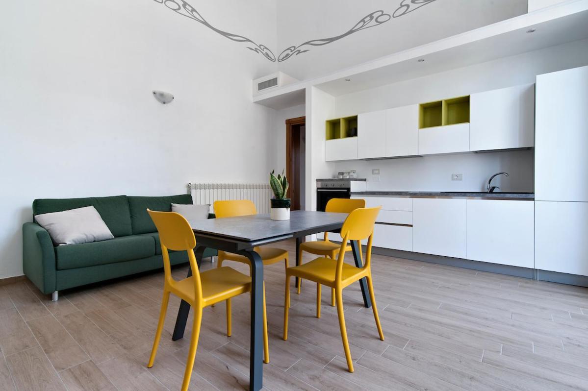 Residence De Franchis - Smart Apartments Lecce Buitenkant foto