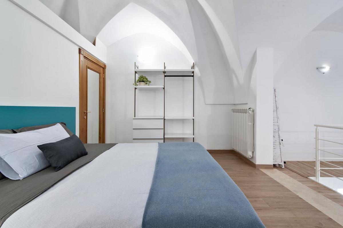 Residence De Franchis - Smart Apartments Lecce Buitenkant foto