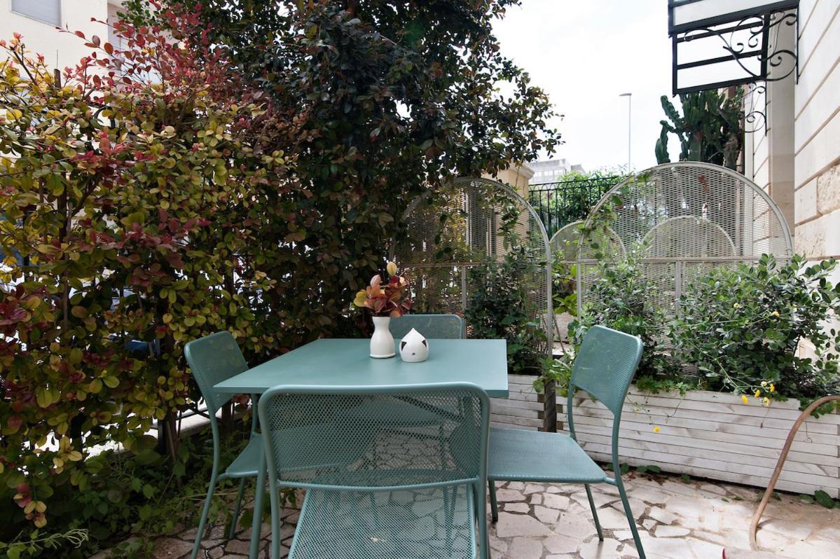 Residence De Franchis - Smart Apartments Lecce Buitenkant foto