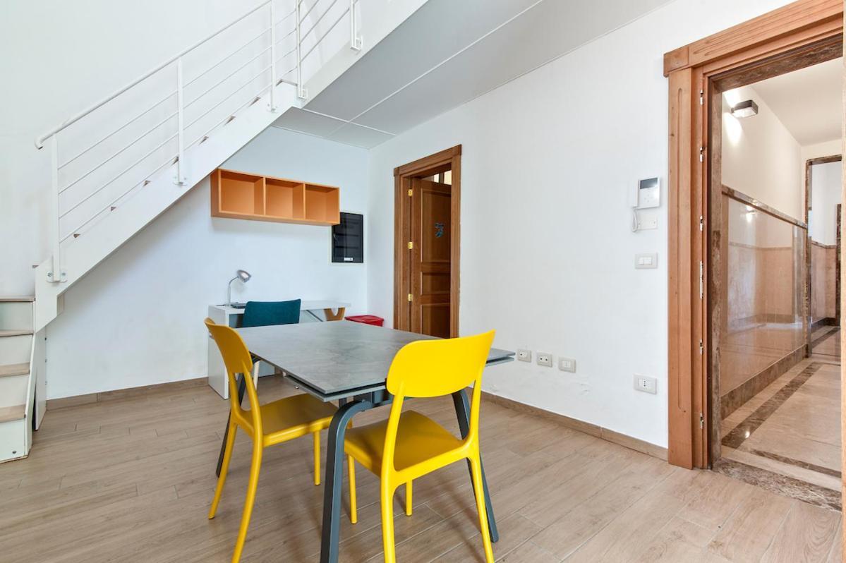 Residence De Franchis - Smart Apartments Lecce Buitenkant foto